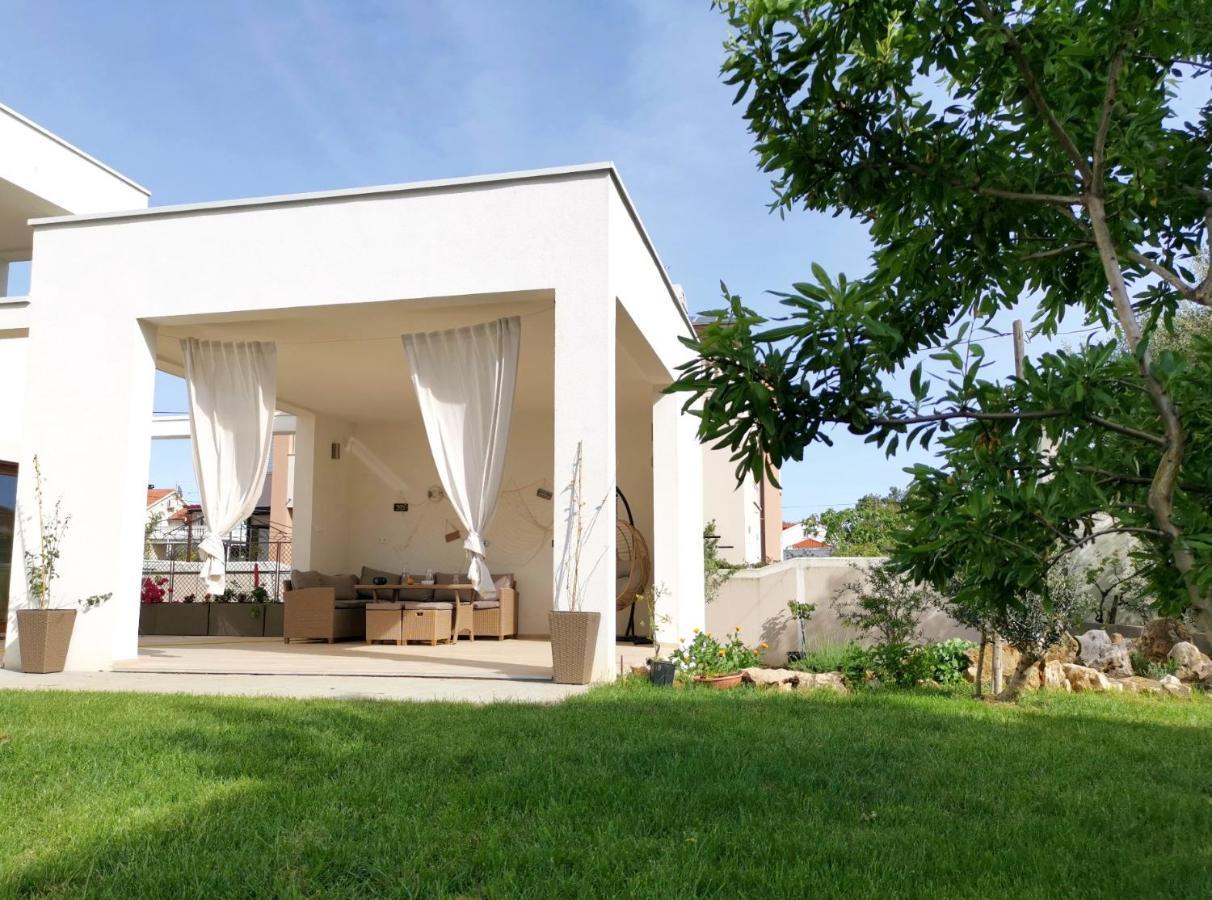 Apartments Leticia Vrsi Εξωτερικό φωτογραφία