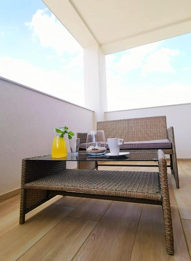 Apartments Leticia Vrsi Εξωτερικό φωτογραφία
