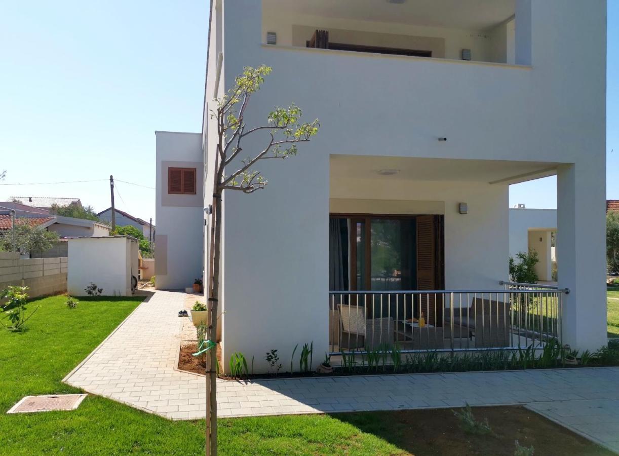 Apartments Leticia Vrsi Εξωτερικό φωτογραφία