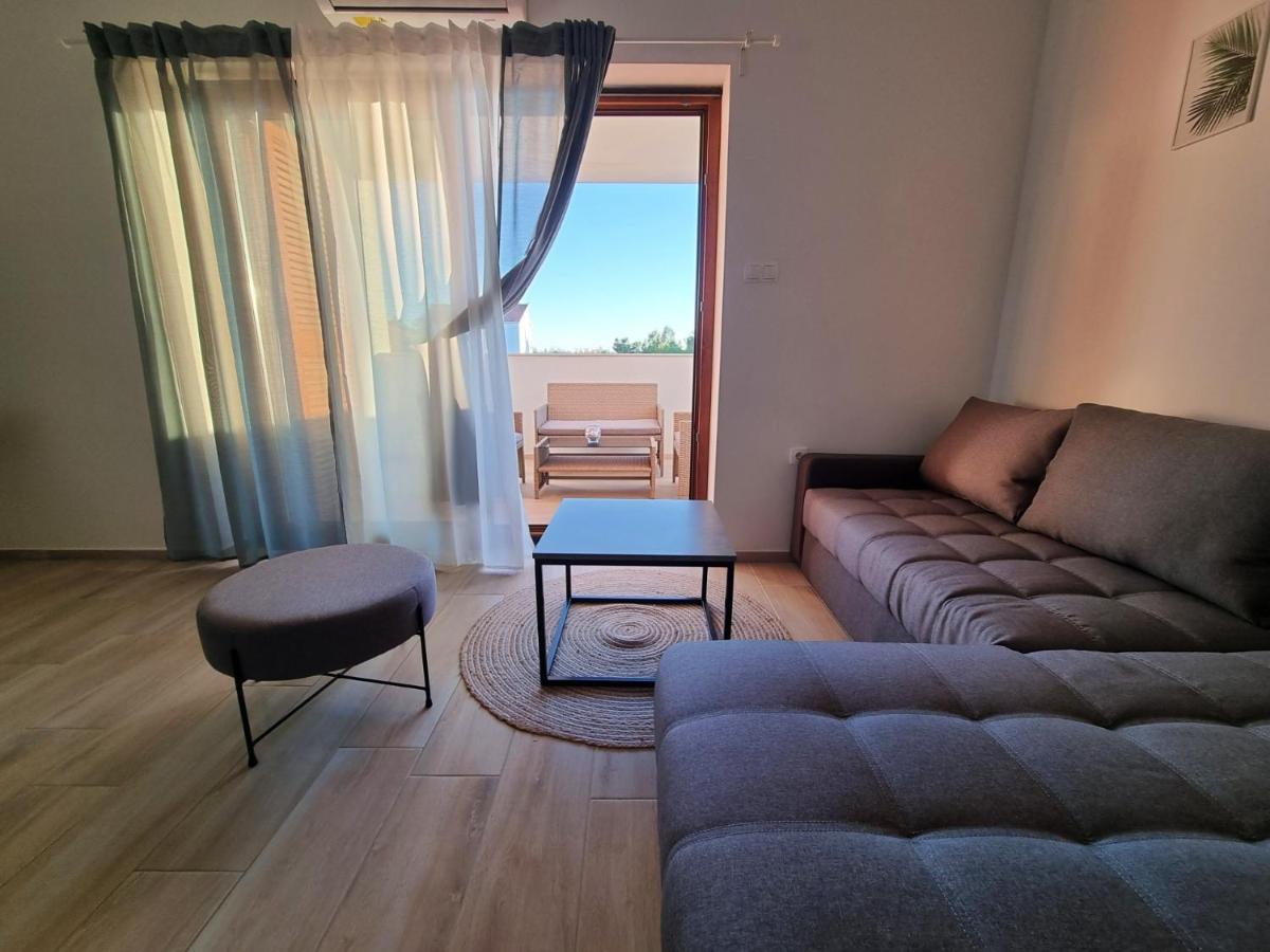Apartments Leticia Vrsi Εξωτερικό φωτογραφία